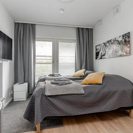 Laadukas Kalustettu Yksiö Logomolla 1-2hlö Huoneisto Turku